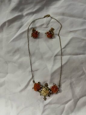 Vintage Floral Rose Pendant Necklace and Earring Set - Coral and Cream